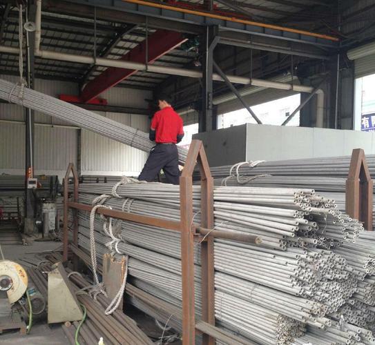  供应产品 佛山市鑫中航金属材料 销售304不锈钢工业表面